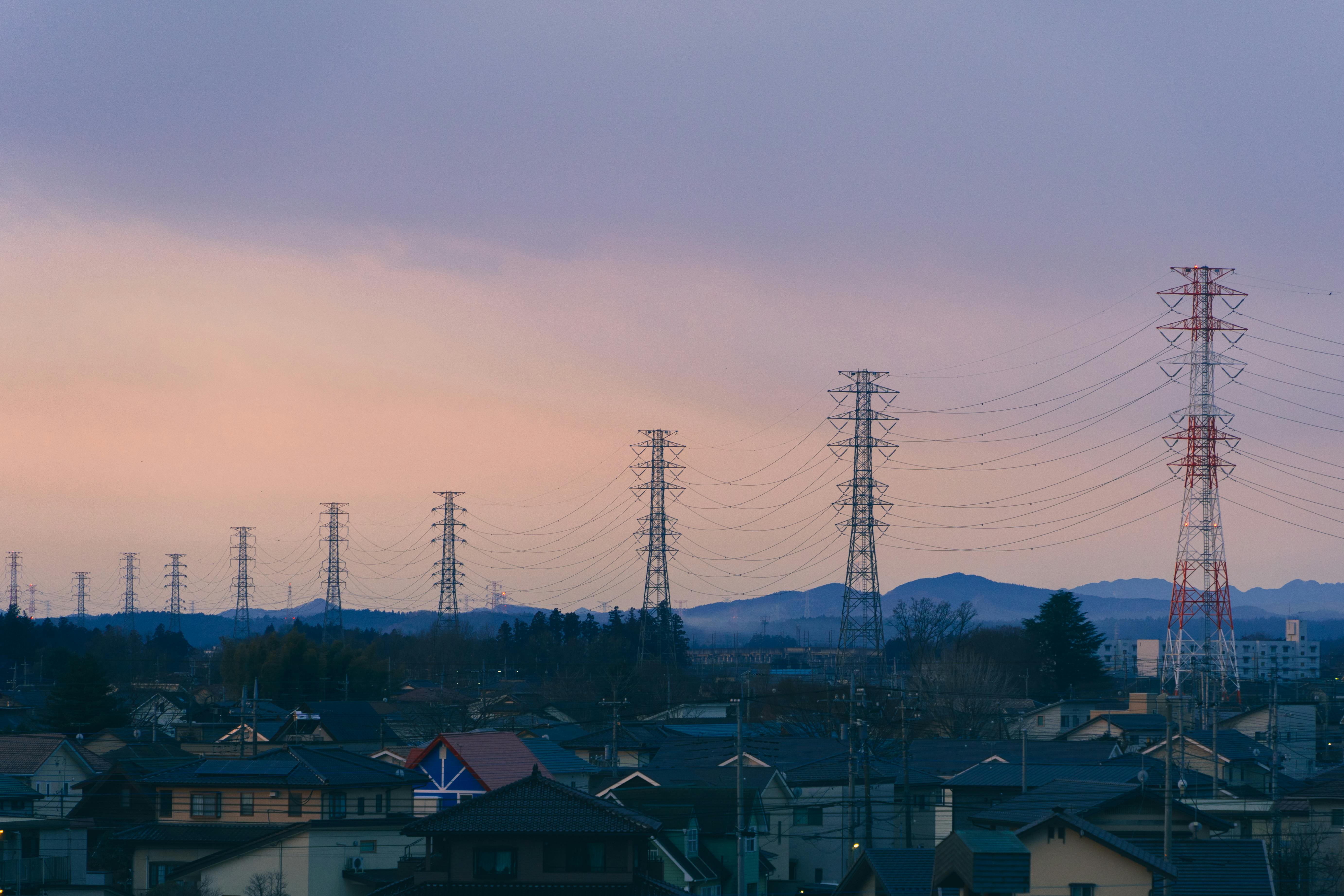 Co-located energy storage and generation